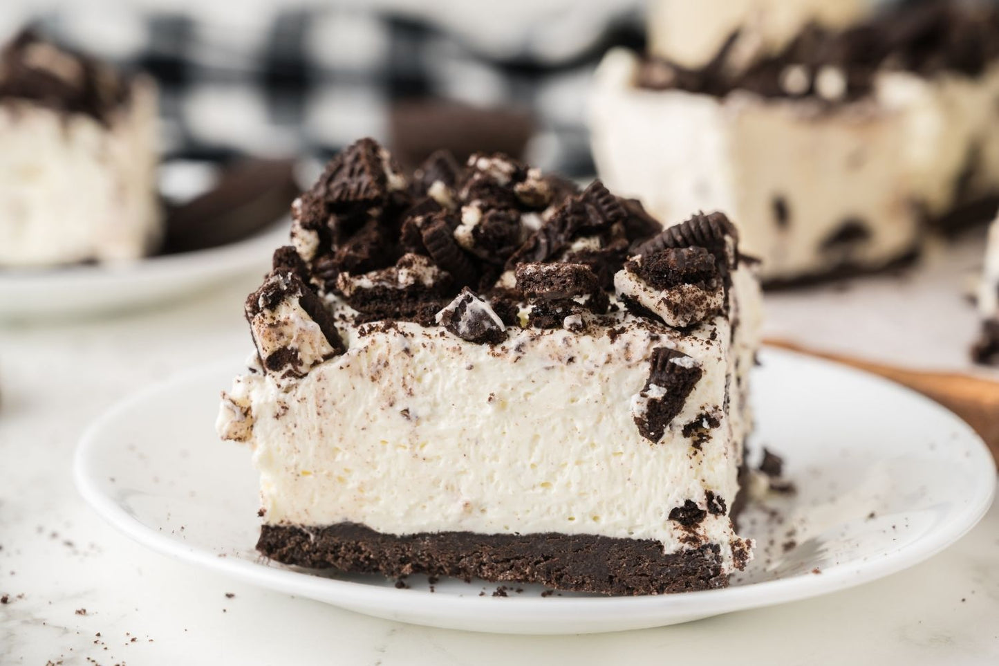 Oreo No Bake Cheesecake Bars