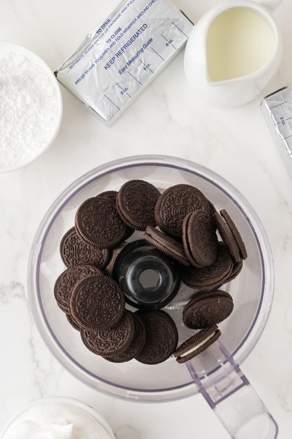 Oreo No Bake Cheesecake Bars