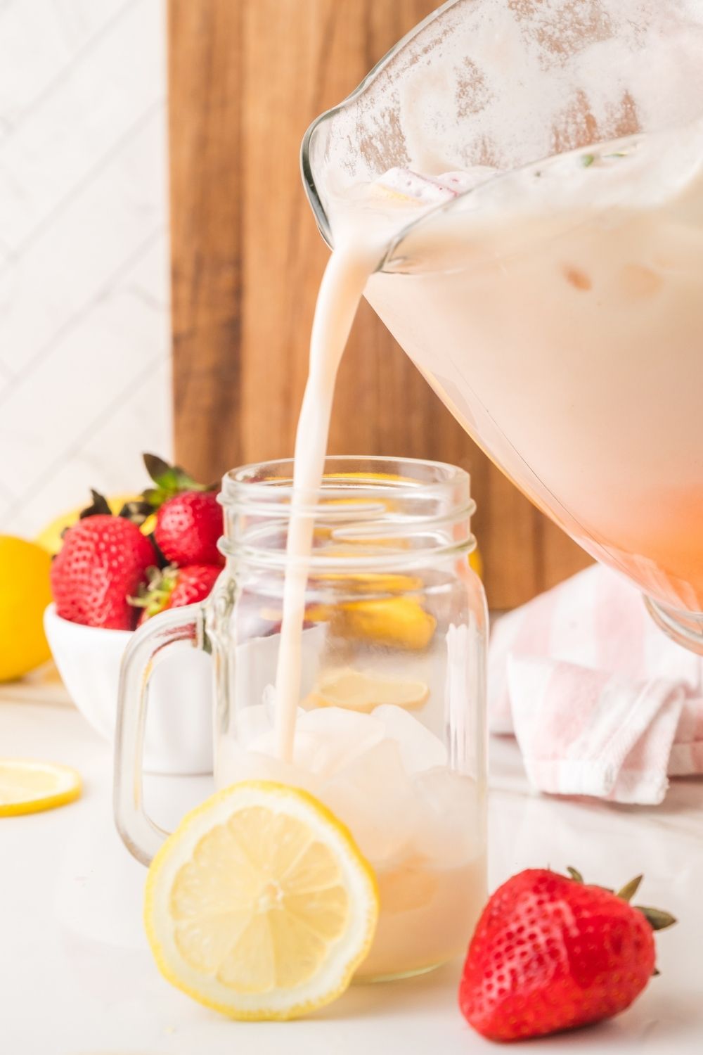 Creamy Strawberry Lemonade