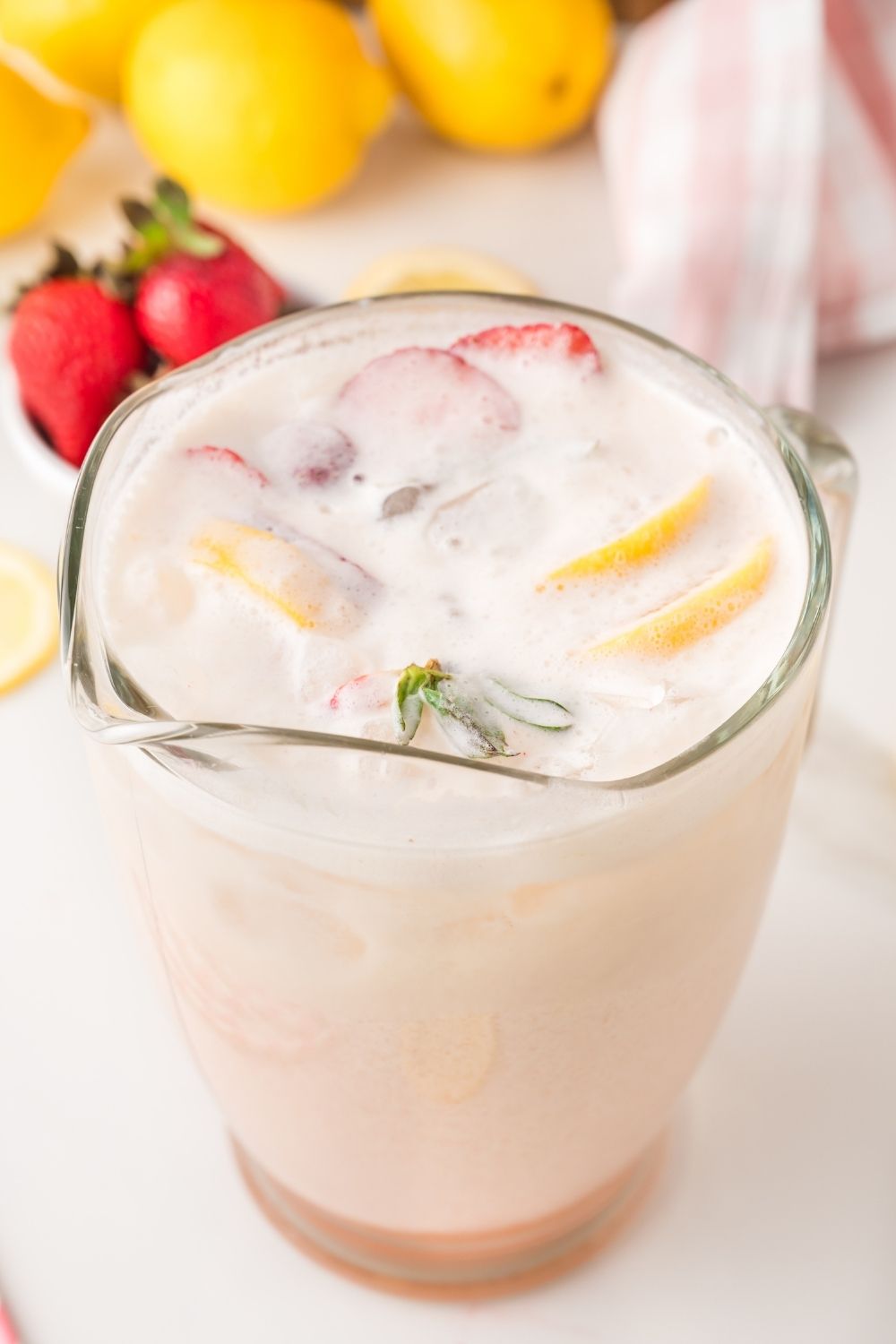 Creamy Strawberry Lemonade