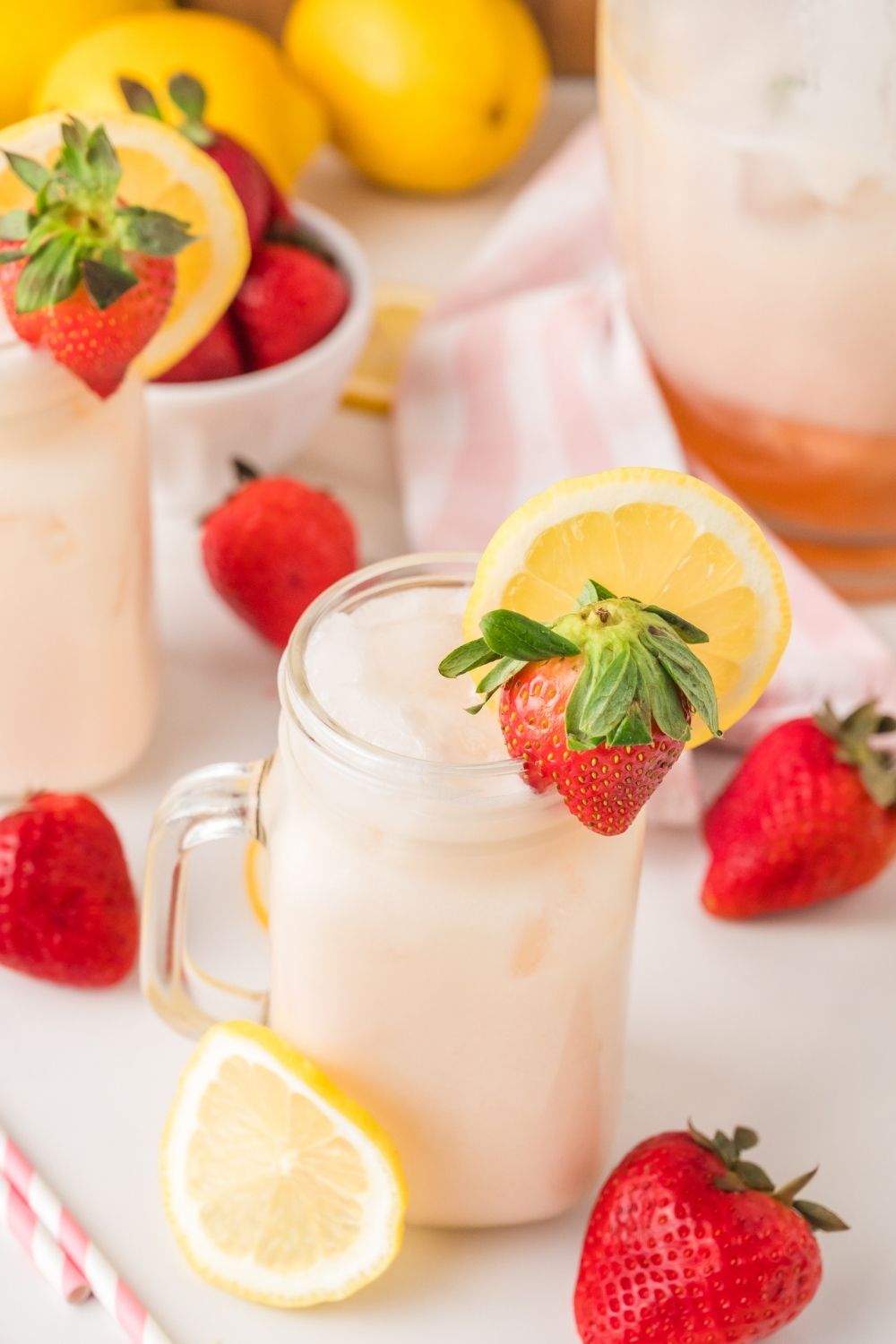 Creamy Strawberry Lemonade