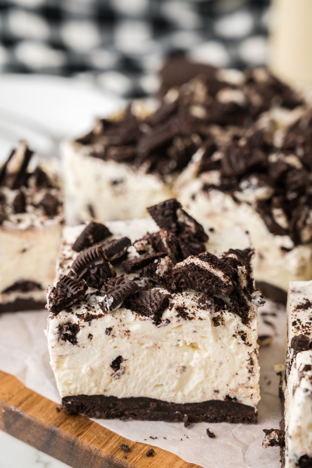 Oreo No Bake Cheesecake Bars