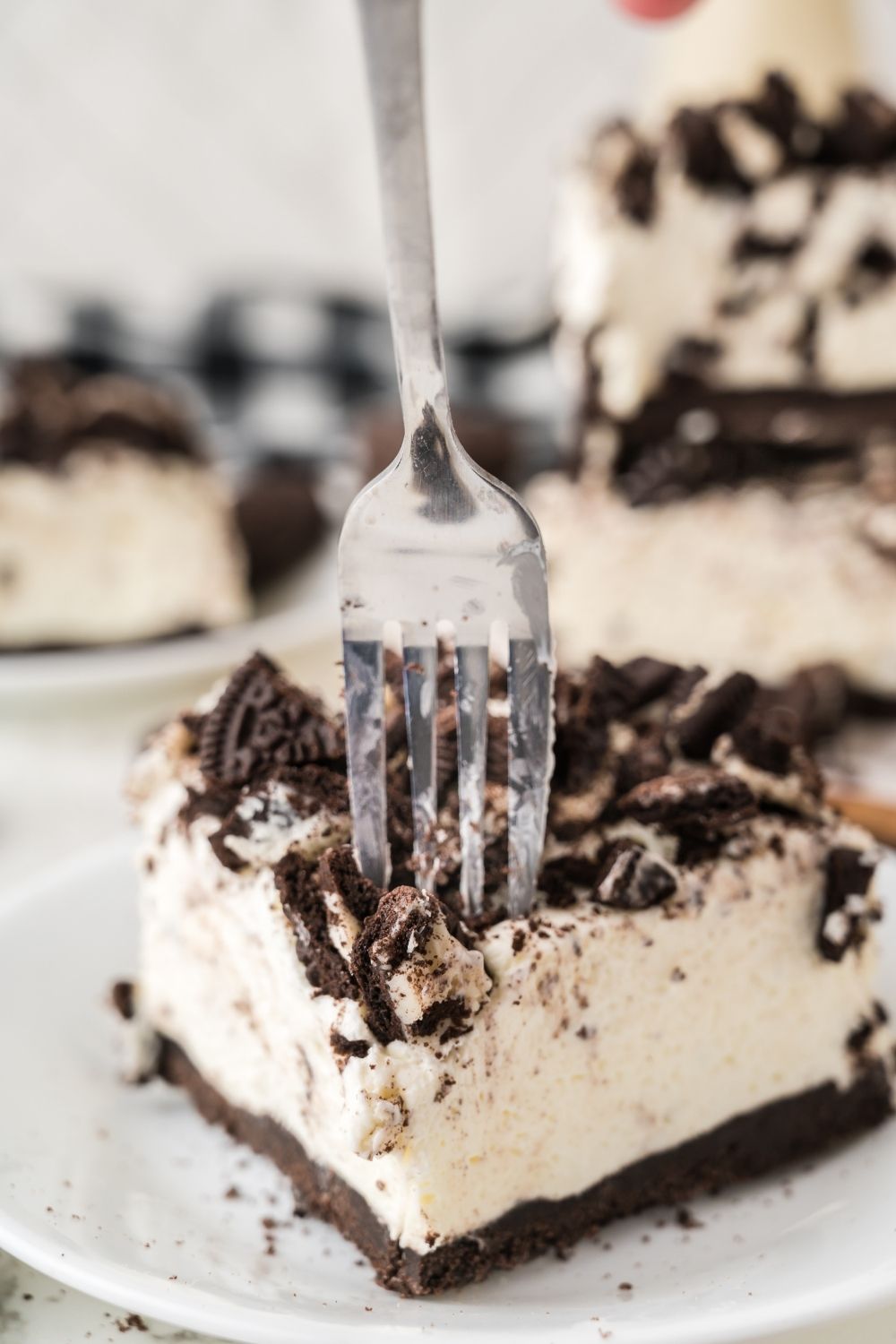 Oreo No Bake Cheesecake Bars
