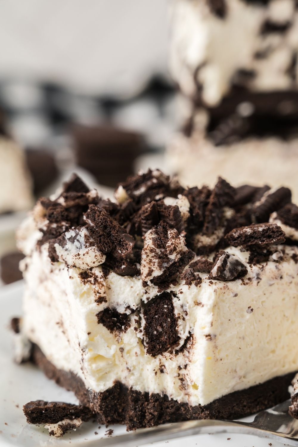 Oreo No Bake Cheesecake Bars